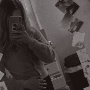 Meet your Posher, Ava